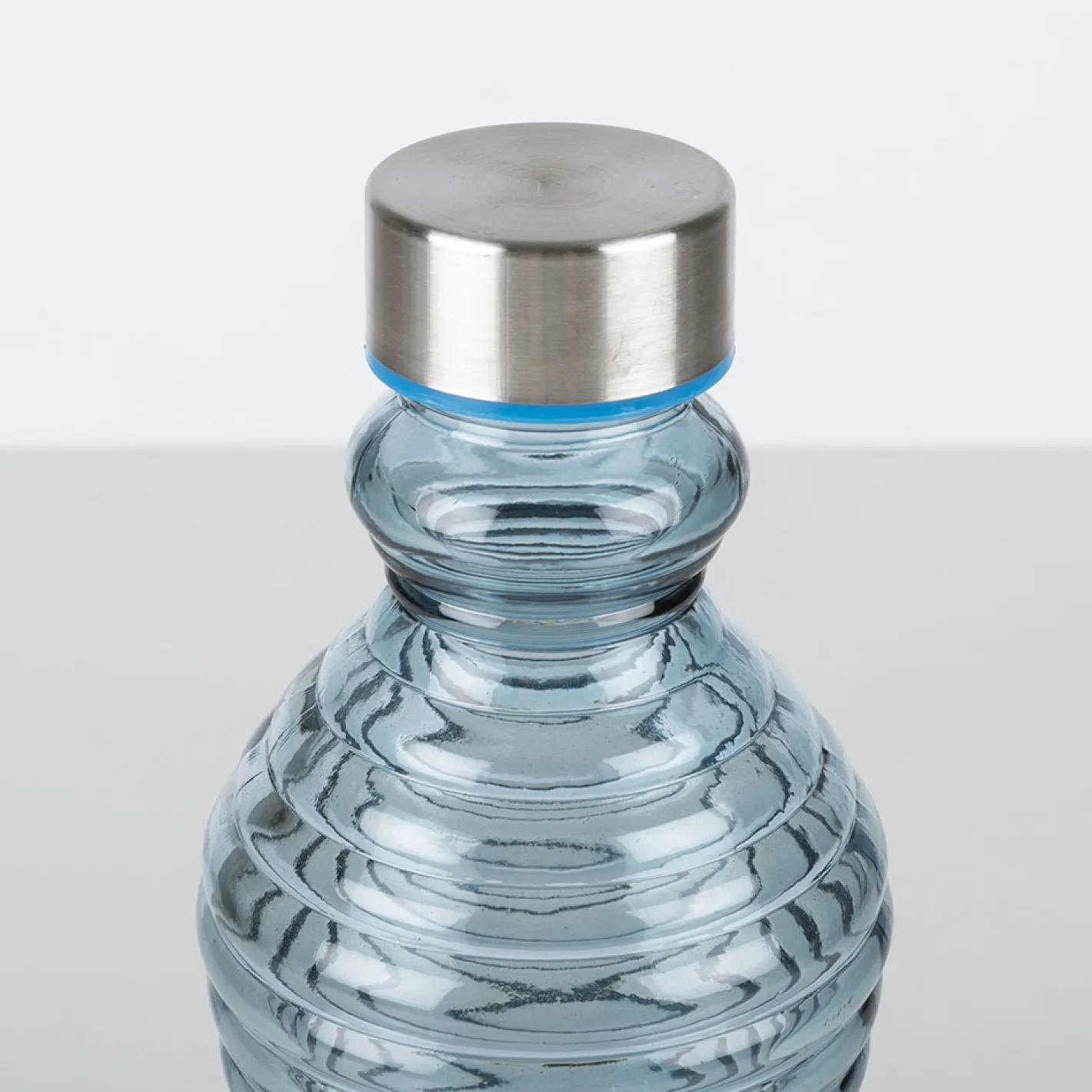 Botella de cristal azul Rustik 1L^Casa Viva Hot