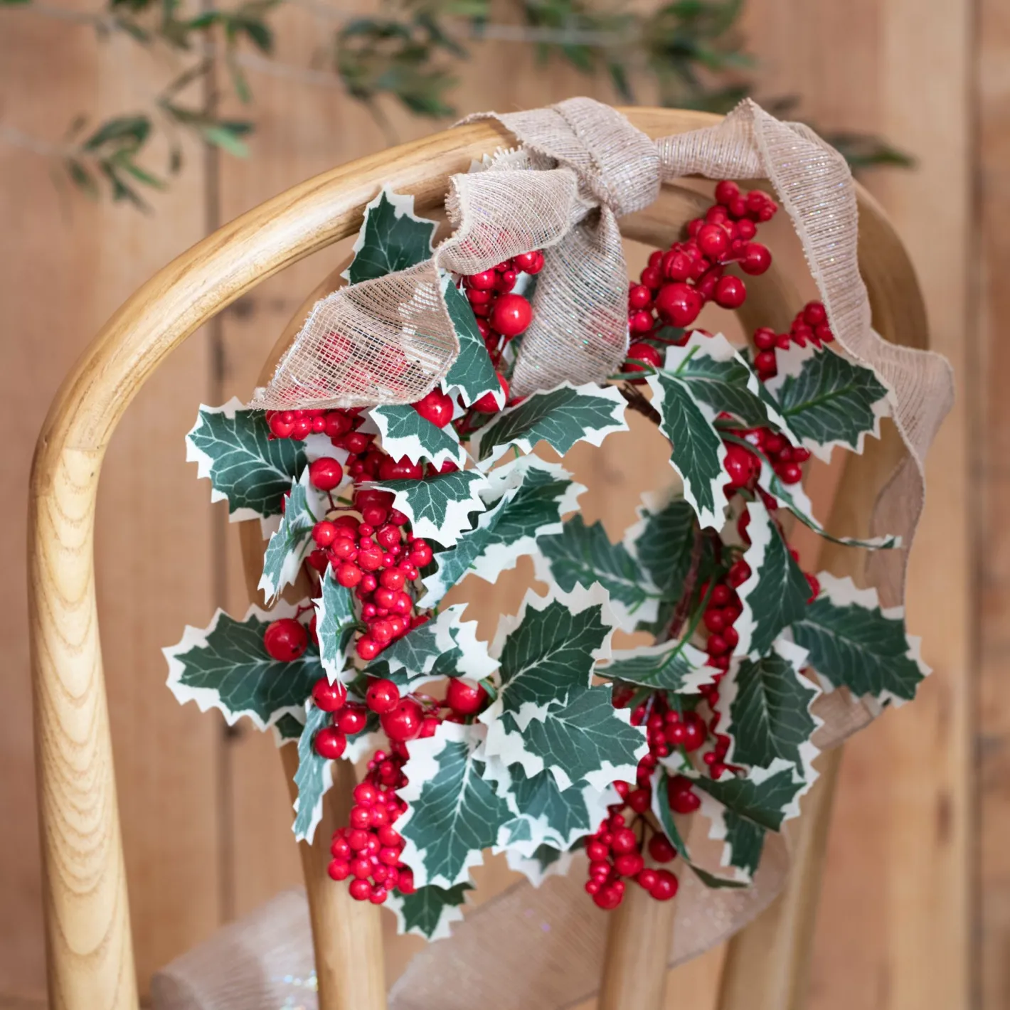 Corona decorativa de acebo y bayas rojas Ø41cm^Casa Viva Discount