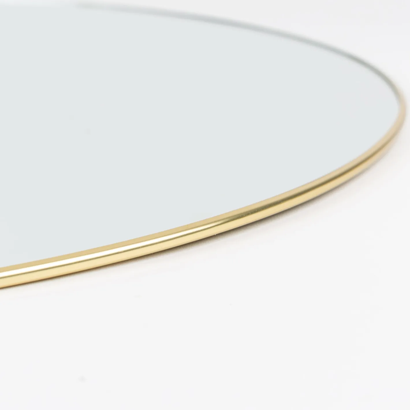 Espejo de pared redondo de metal dorado Orión Ø55cm^Casa Viva Clearance