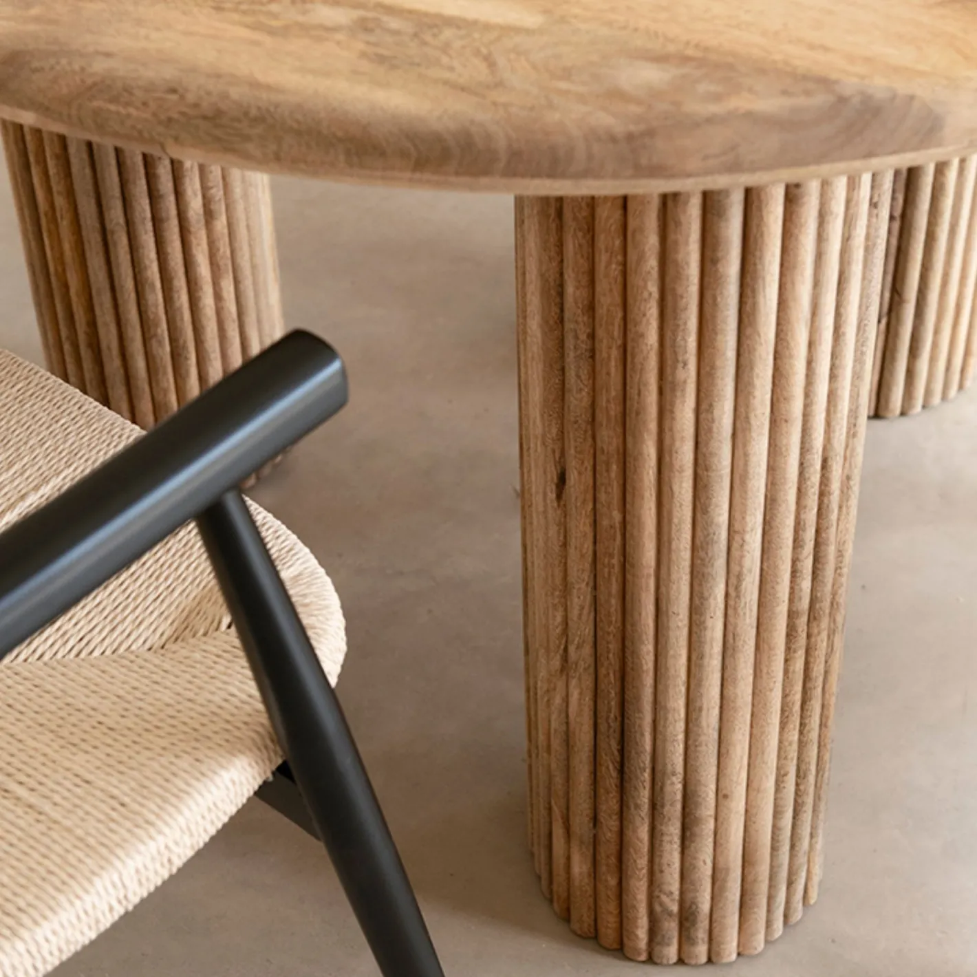 Mesa de comedor de madera de mango Singapur Ø120x76cm Clau&Chloe^Casa Viva Best