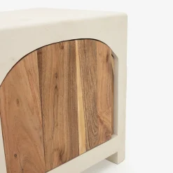 Mesita de noche de madera de acacia y microcemento Kurli 50x40x45cm Clau&Chloe^Casa Viva