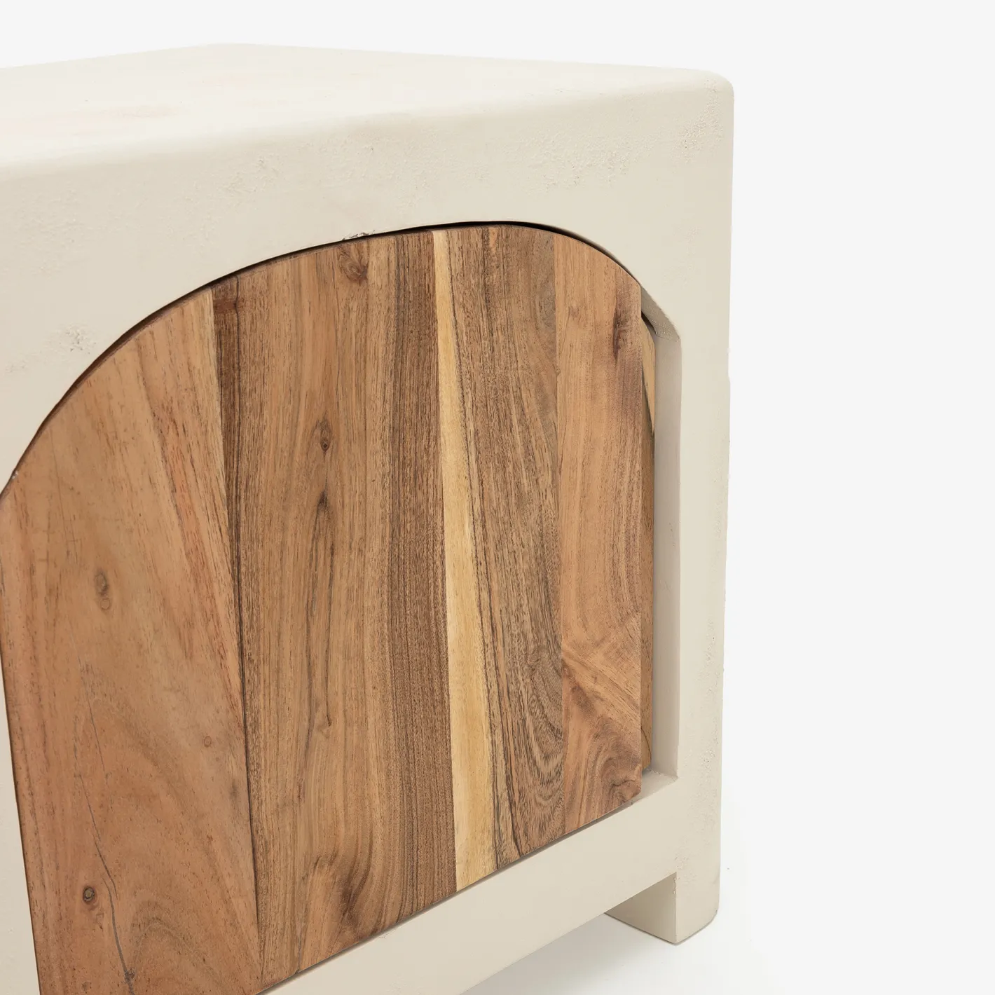 Mesita de noche de madera de acacia y microcemento Kurli 50x40x45cm Clau&Chloe^Casa Viva