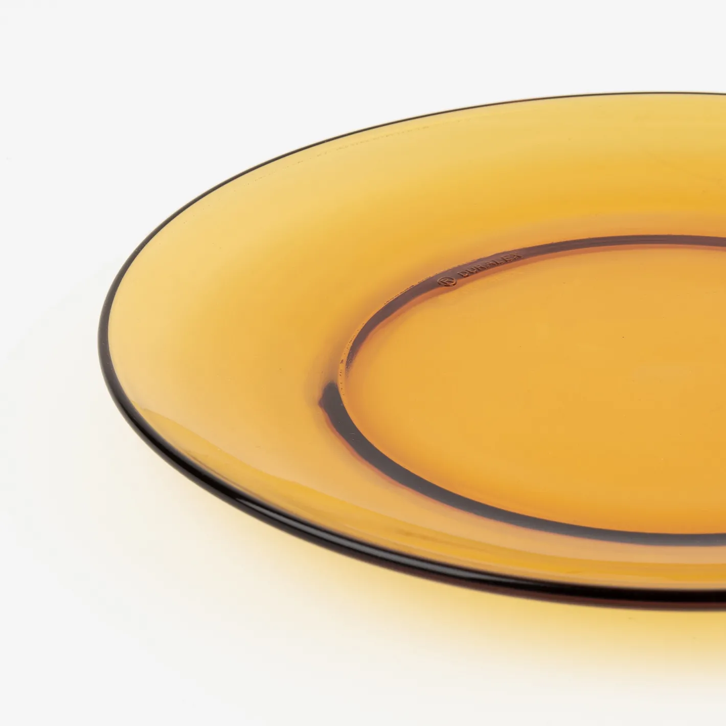 Plato de postre de vidrio opal Lys Ambar Duralex Picardie Ø19cm^Casa Viva